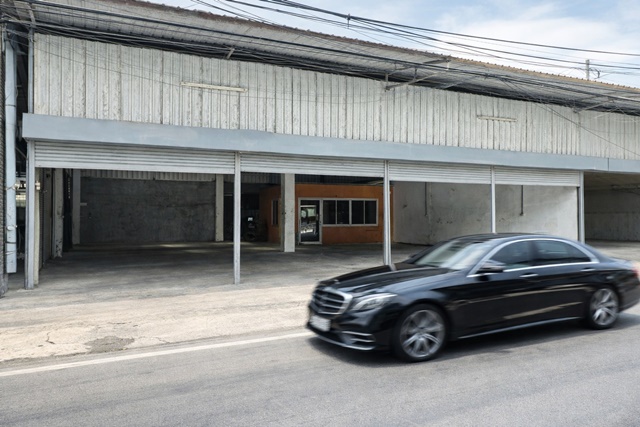 โกดังพร้อมออฟฟิศ ถ.บางบอน3  เพชรเกษม ซอย 65-71ตลาดเจ้าสัว69  700ม.  MRT หลักสอง 2.8 กม.โ1 ห้องน้ำ36 ตร.ว.144 ตร.ม.ไฟฟ้า 3 เฟส