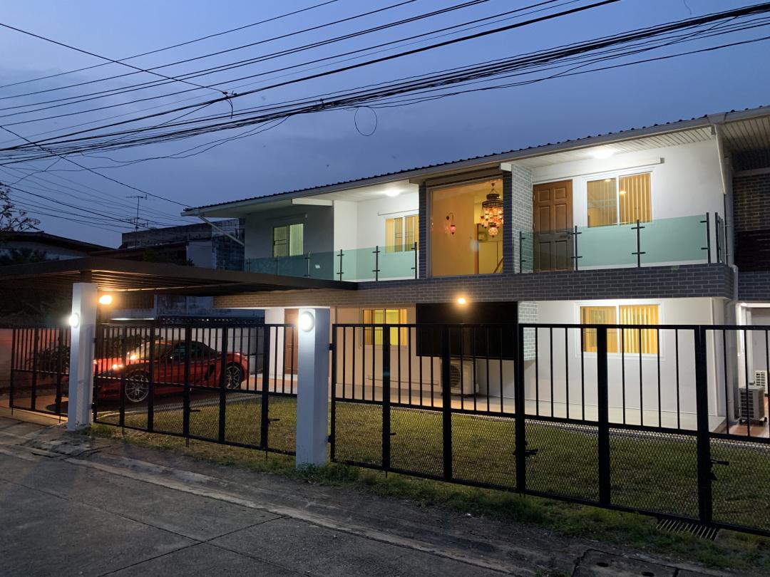 HR 6146 ให้เช่า บ้านเดี่ยว เสนานิคม -โชคชัย 4 ออกเลียบด่วนได้