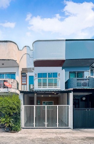 ขายทาวน์โฮม 2ชั้น 17 ตร.ว รีโนเวทใหม่ใน 84 แมนชั่น ทำเลดี ใกล้ทางด่วนถนนหลัก และ MRT ลาดพร้าว 71