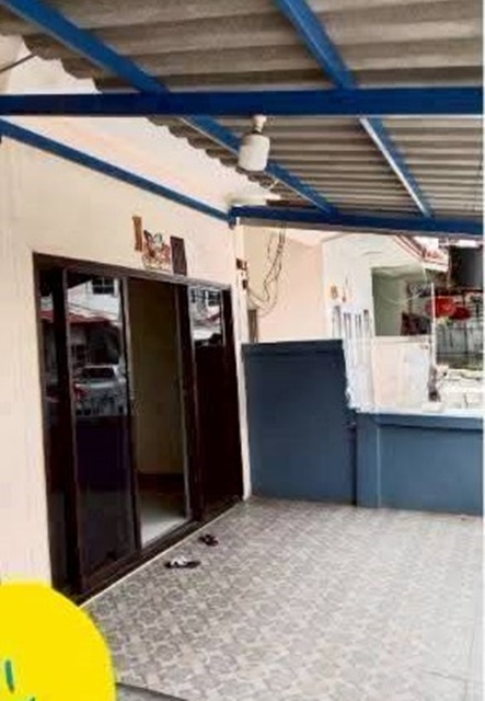 บิ๊กซี พระราม 2 2.2 กม. ให้เช่าทาวน์โฮม 2 ชั้น  รร.ราชมนตรี 2.3 กม.  ทำเลดี  ตลาดมารวย ท่าข้าม 1.1 กม.เดินทางสะดวก ถ.พระราม 2 