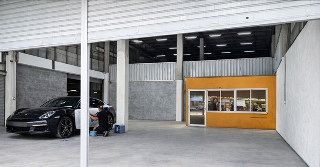 โกดังพร้อมออฟฟิศ 1 ห้องน้ำ36 ถ.บางบอน3  เพชรเกษม ซอย 65-71 MRT หลักสอง 2.8 กม. ตร.ว.144 ตร.ม.ไฟฟ้า 3 เฟส เหมาะเก็บสินค้า อู่ซ่อมรถ 