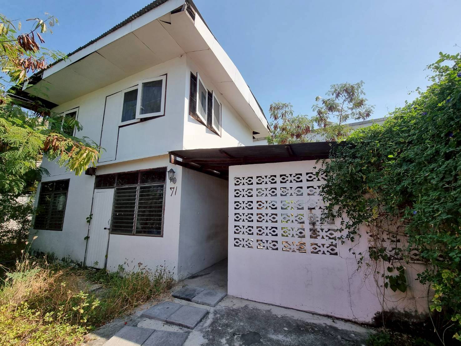 ขายด่วน บ้านเดี่ยว ทำเลดี   ซอยโชตชัย4  เขตลาดพร้าว กรุงเทพฯ