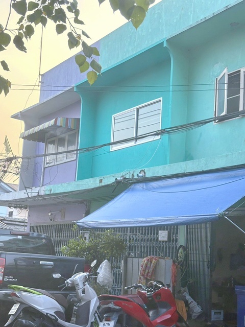 รีโนเวทใหม่ 20 ตร.วา.สรณคมน์ 23-27 ดอนเมือง BTS แยก คปอ. 3.2 กม. อาคาร 2 ชั้น 160 ตร.ม.  ม.รังสิต 3.7 กม. 3 นอน 