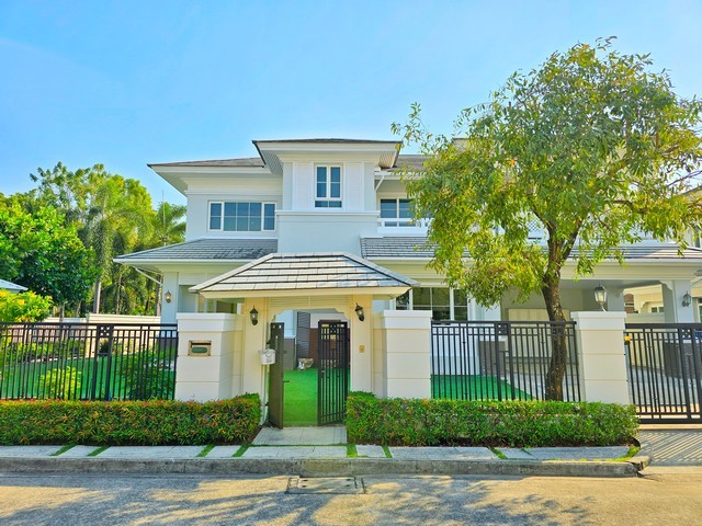 ขายบ้านหรู ลดาวัลย์ สาทร-ราชพฤกษ์ บ้านเดี่ยวรีโนเวทใหม่ แปลงมุม 142 ตร.ว. 4 ห้องนอน ใกล้ BTS บางหว้า พร้อมเข้าอยู่ 