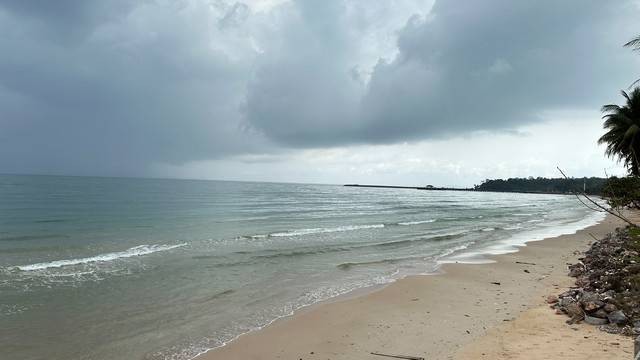 โปรปังทรัพย์ดีปลายปี68 ขายที่ดินริมหาดสะพลีทรายขาวน้ำใสคราม สวยงามวิวทะเลธรรมชาติสุดสุด ปะทิวใกล้หาดสวยทุ่งวัวแล่น  