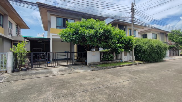 ขายบ้านพร้อมพัฒน์ ไพร์ม รามอินทรา Prompat Prime Ramintra เนื้อที่ 49 ตรว สวนสวยหน้าหลัง 