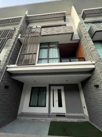 ให้เช่าทาวโฮม 3 ชั้น 21 ตร.ว. Plex residence ถนนเกษตร-นวมินทร์ ใกล้ Central East Ville