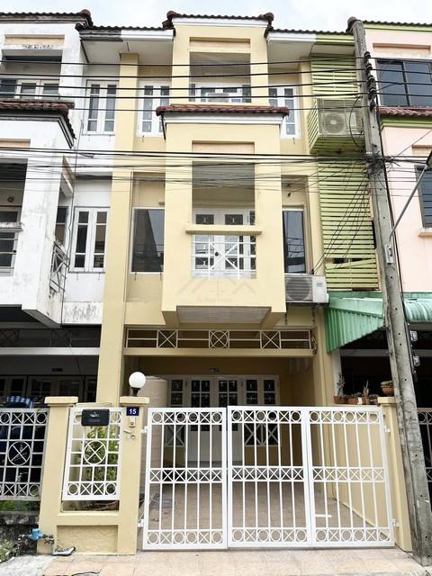 ให้เช่าทาวน์โฮม 3 ชั้น 200 ตร.ม. รามอินทรา 34 เลียบทางด่วน-รามอินทรา รีโนเวหใหม่