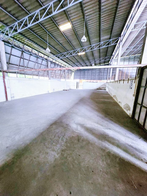  โกดัง ถูกที่สุดในโลก สะพานสูง MRT น้อมเกล้า รถไฟฟ้าสีส้ม 430ม. ตรม.ละ 60-75 บาท 10ล้อ เข้าได้ 216-430 ตรม.   แจส กรีนวิลเลจ รามคำแหง 1 กม.