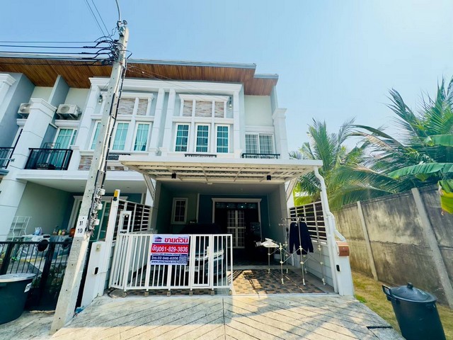 ขายด่วนบ้าน ทำเลทอง ใกล้สาทร หมู่บ้านโกลเด้นทาวน์ สาทร ถ.กัลปพฤกษ์ เขตจอมทอง กรุงเทพมหานคร