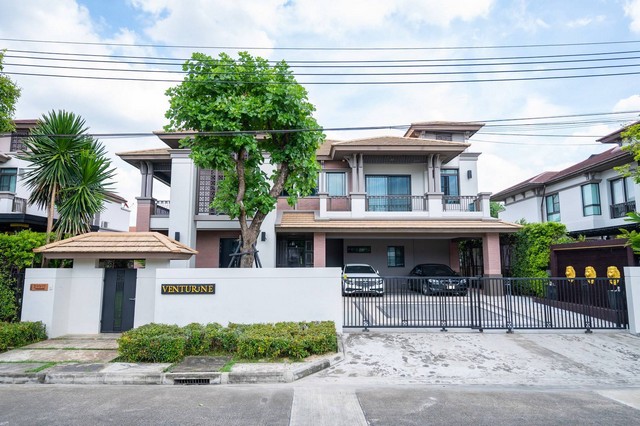 ขายคฤหาสน์แต่งเฟอร์หรูบ้านเดี่ยว 2 ชั้น มัณฑนา เลค วัชรพล สุขาภิบาล 5