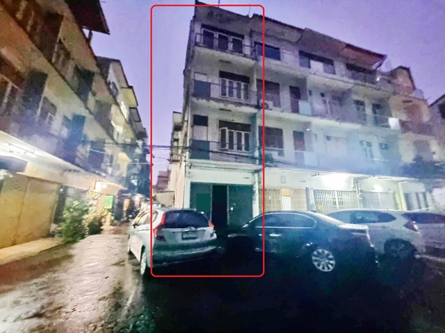  MRTวัดมังกร 3.3 กม.ถนนข้าวสาร กรุงเกษม 6นอน  ให้เช่าอาคาร 5ชั้น หัวมุม 18ตร.วา. 308 ตร.ม. 3 น้ำ เทเวศร์  สามเสน สะพานพระราม8 450ม.  