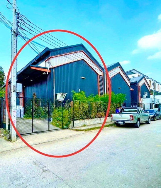 โลตัส โชคชัย4 700ม. เดอะแจส วังหิน 1.2 กม. ให้เช่าอาคาร  250ตร.ม. พร้อมที่จอดรถด้านข้าง ไฟฟ้า 3 เฟส สตรีวิทยา MRT โชคชัย4 2.6 กม.   