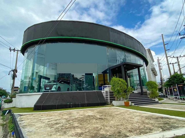 ปล่อยเช่าโชว์รูมรถพร้อมศูนย์บริการ ใกล้แยกเหม่งจ๋าย โครงการ เทียนร่วมมิตร แขวงวังทองหลาง