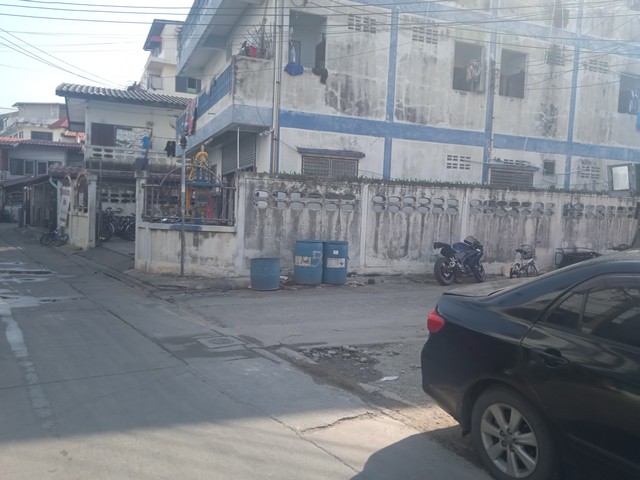 ขายที่ดินท่าข้าม 16  เนื้อที่ 52 ตารางวา ที่ดิน ซอยท่าข้าม 16 แขวงแสมดำ เขตบางขุนเทียน กรุงเทพฯ  ราคาขาย 1,500,000 บาท 